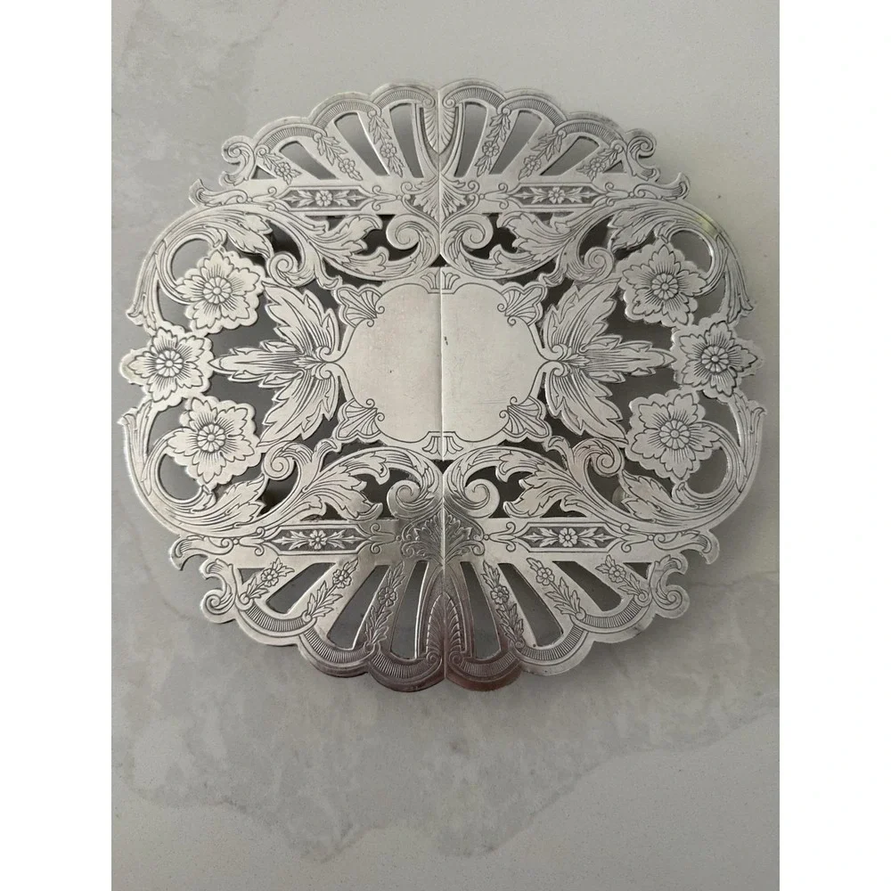 Wallace Silver Plate 7332 EPC Trivet Floral Pierced Hot Plate Footed 8.5